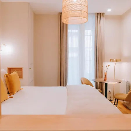 Apparts' Duhamel- Centre Gare 3* רן